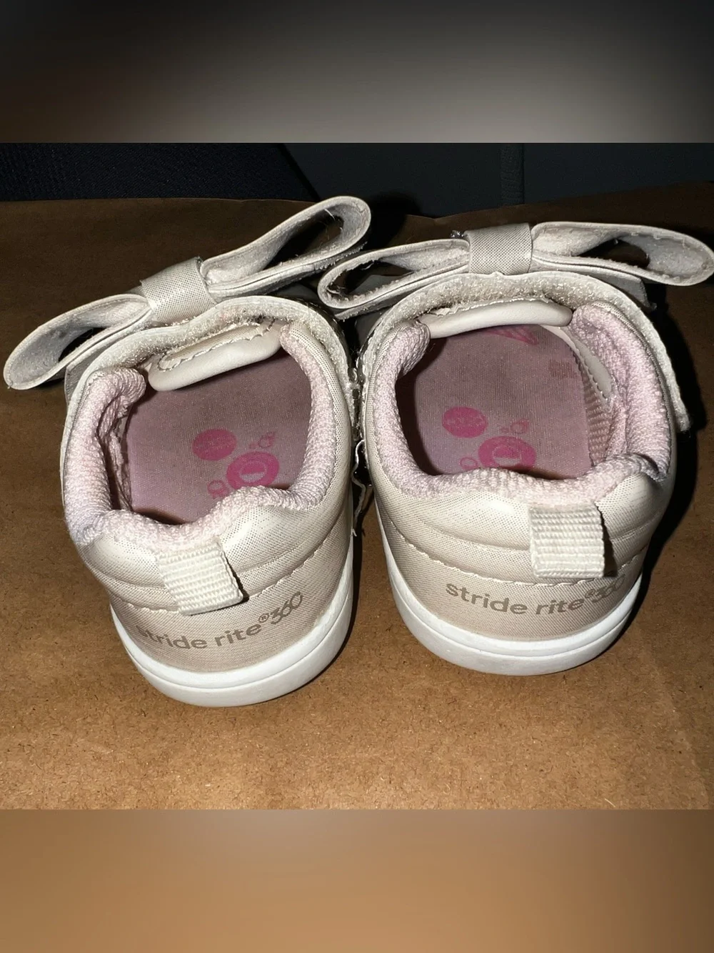 Stride Rite Girls Gold Bow Slip-On Sneakers